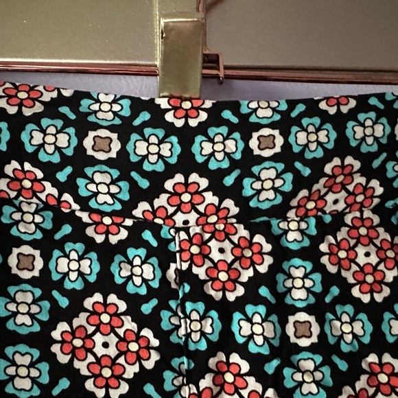 American Rag Black Floral Pants w/Pockets Size 1X - Picture 7 of 12
